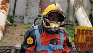 sewage diver